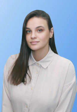 Титова Александра Андреевна.